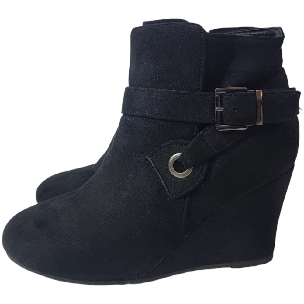 Alexis Bendel woman's size 9 Heeled (3") zip-up boots. - Picture 6 of 10